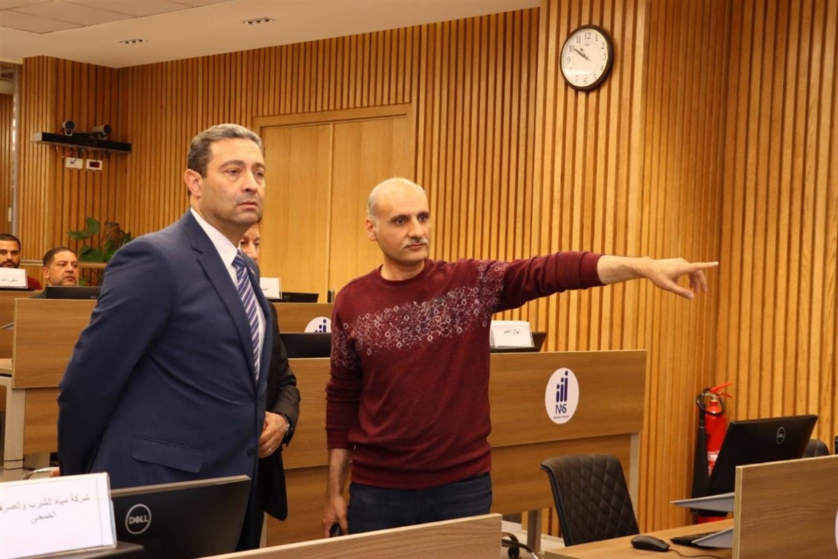 B11A860A-B4C6-41D2-AB4A-75754B633F8D