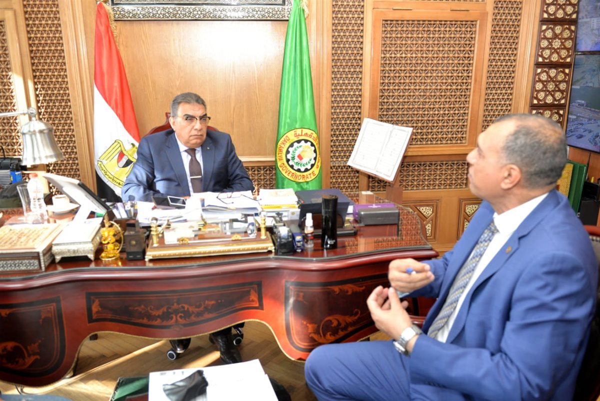 “الوفد” ناقشت مع المحافظ ملفات حيوية تهم الرأي العام