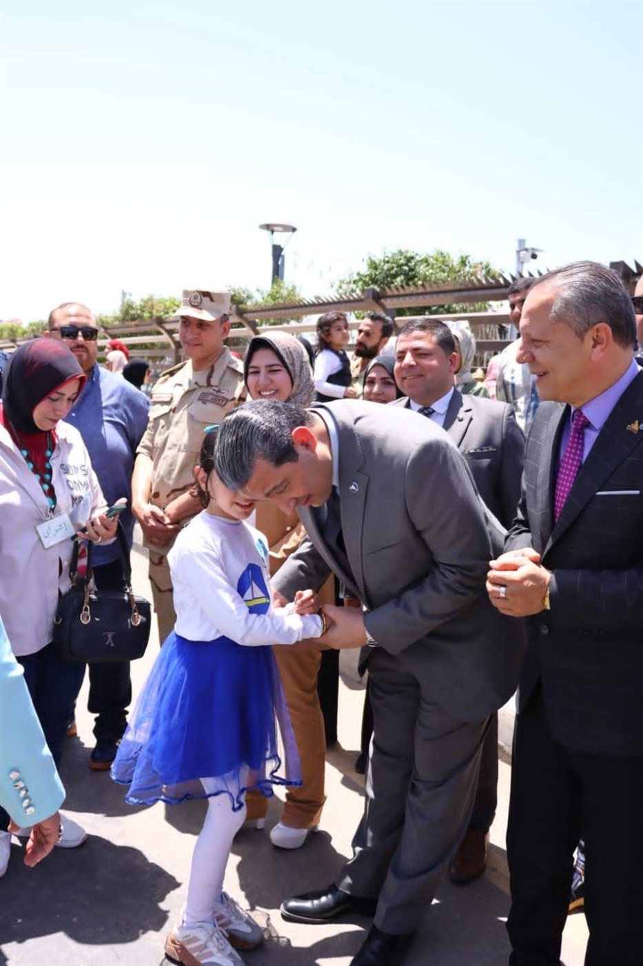 BAA0E4D2-A4CC-4ADD-8484-1E74EB28049F