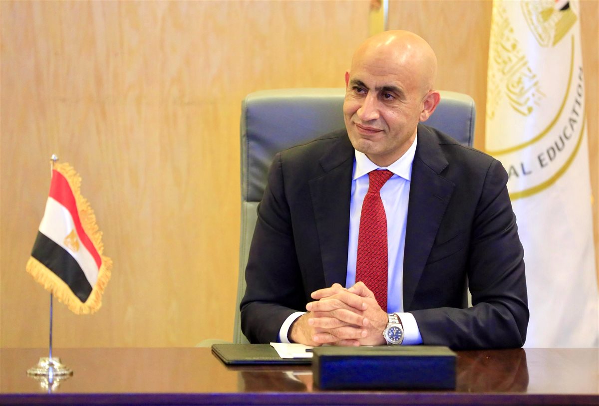 محمد عبد اللطيف وزير التربية والتعليم 