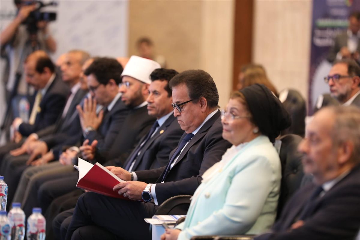 &nbsp;الدكتور خالد عبدالغفار وزير الصحة واسكان