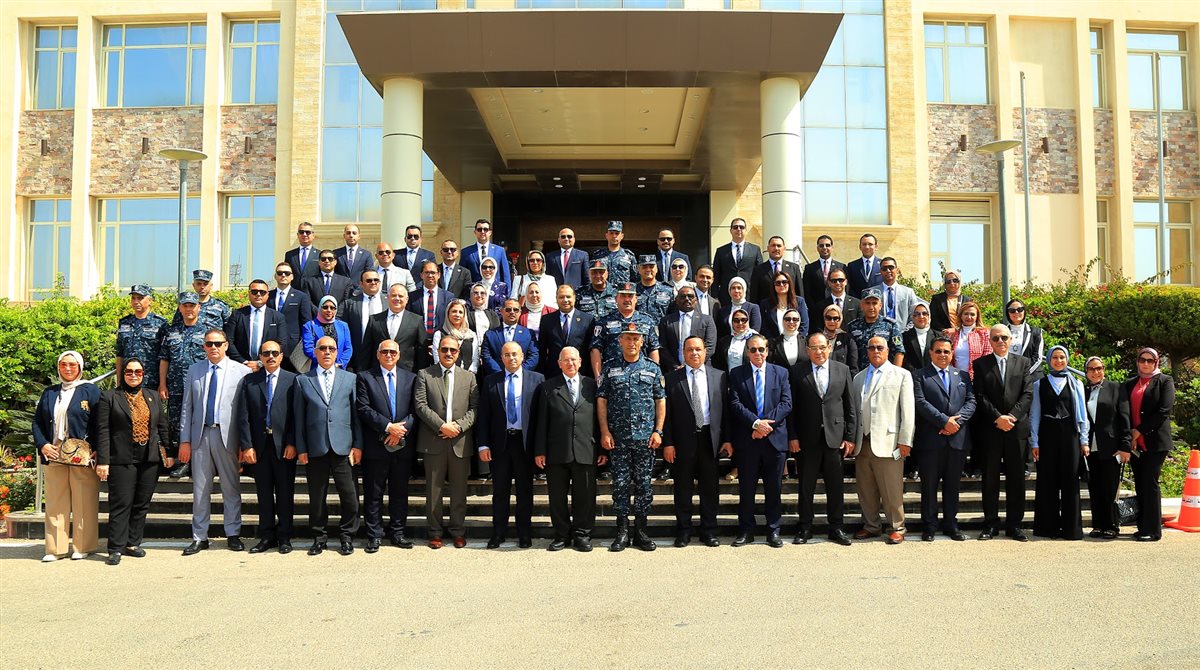 القوات البحرية 