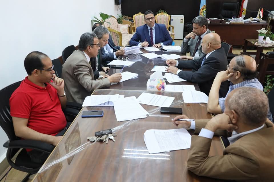 مجلس كلية الإعلام يناقش الاستعدادات النهائية لامتحانات الفصل الدراسي الثاني