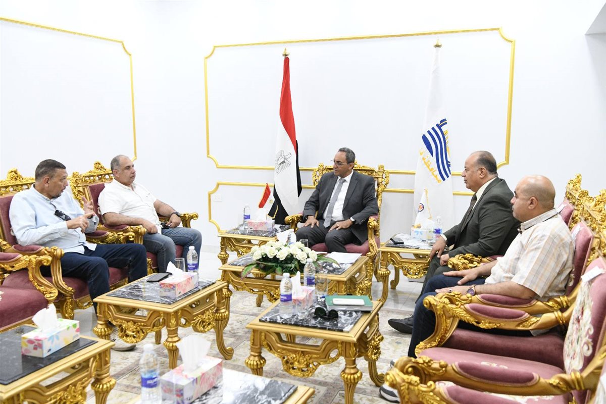 اللقاء