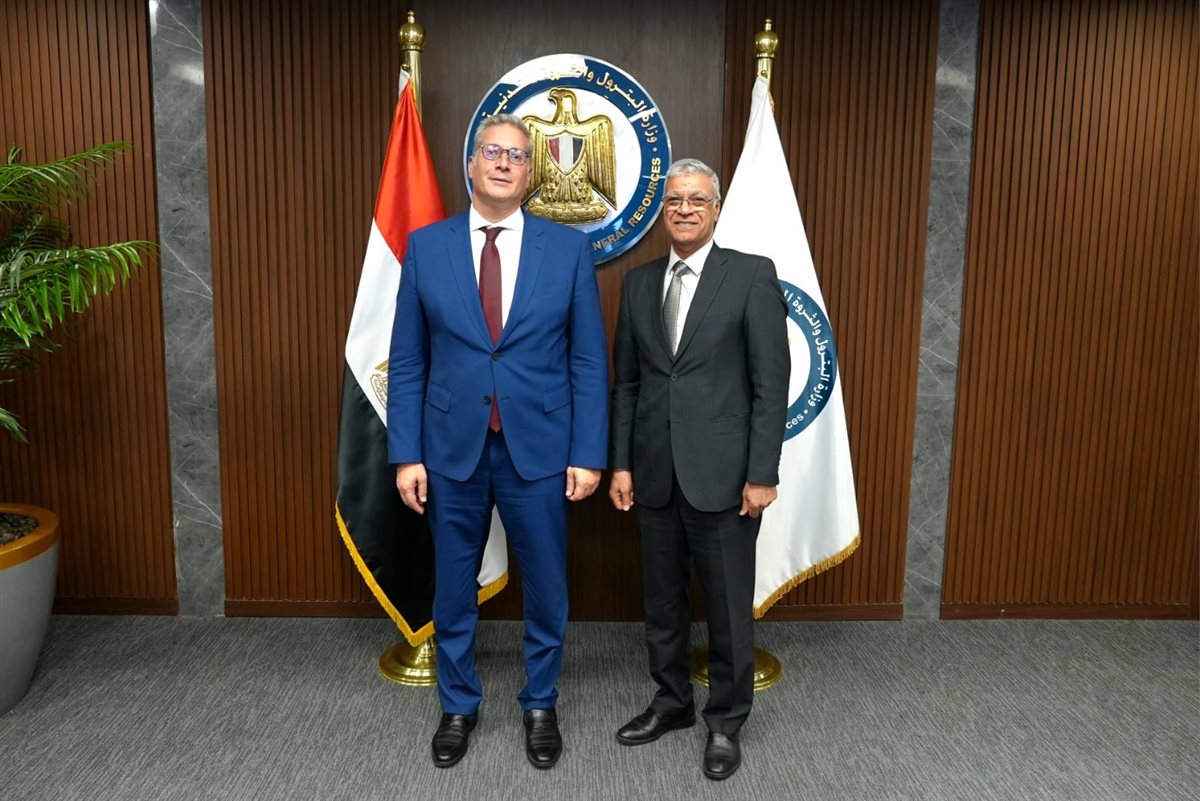 جانب من لقاء وزير البترول وممثلي شركة فوسفات مصر