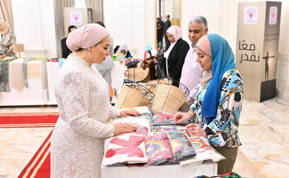 انتصار السيسي في احتفالية معا نقدر