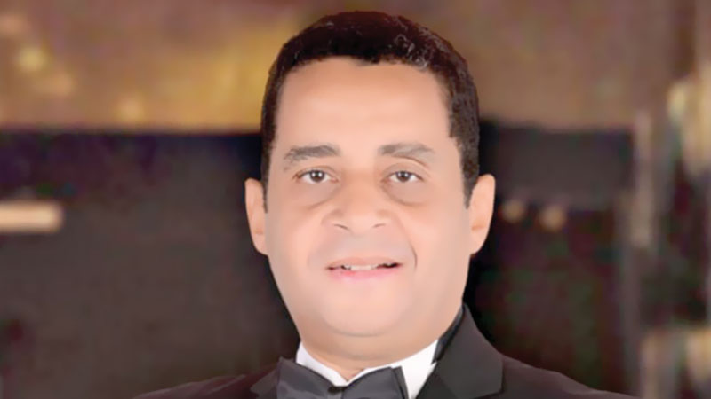 الناقد السينمائى د. ياسر محب