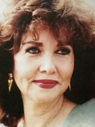 الإعلامية سلمى الشماع