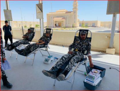 رجال الشرطة في البحر الأحمر يتبرعون بدمائهم لإنقاذ المرضى