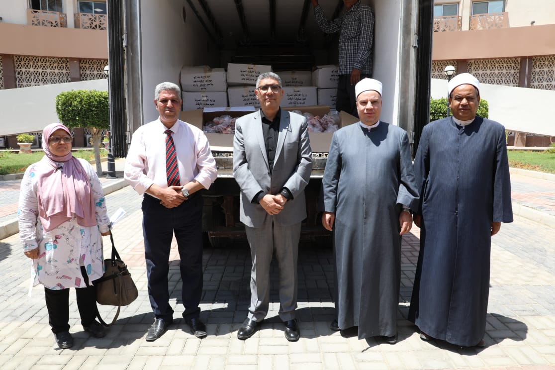 محافظ الجيزة يشهد تسلم الدفعة الأولى من لحوم صكوك 