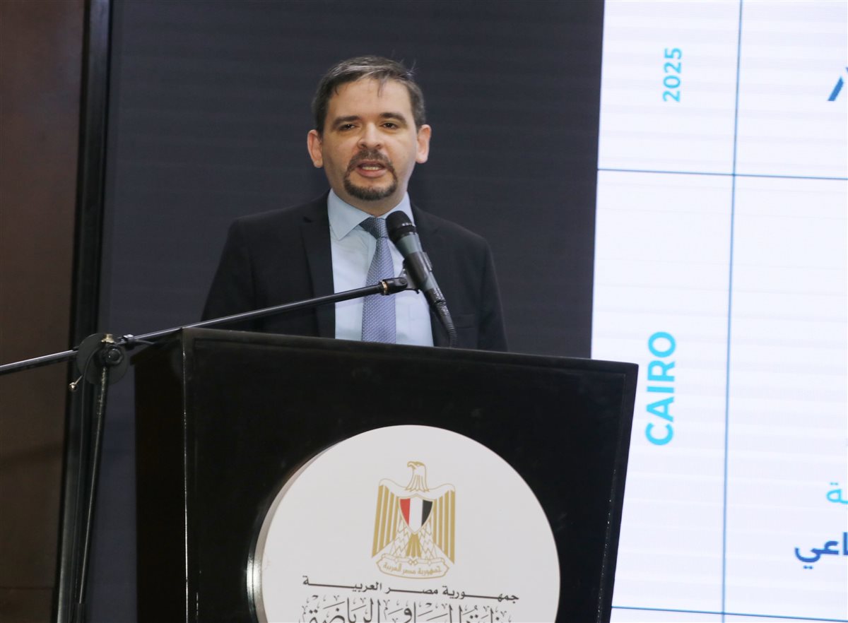 الدكتور / أحمد هيكل