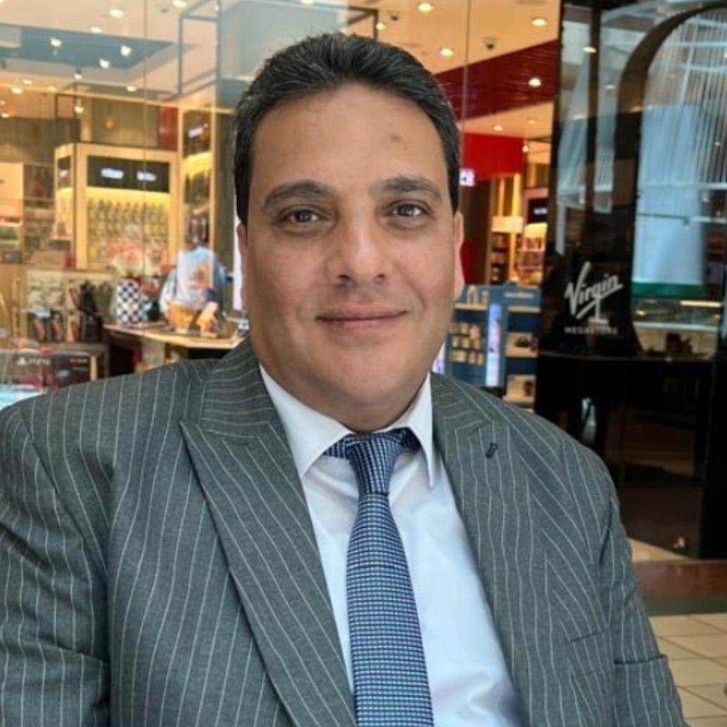 الخبير الاقتصادي علاء عوض