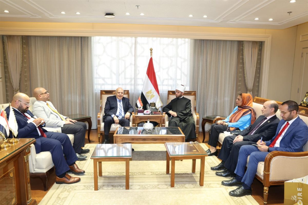 وزير الأوقاف يستقبل أمين اتحاد الجامعات العربية وأمين المجلس العربي للمسئولية المجتمعية