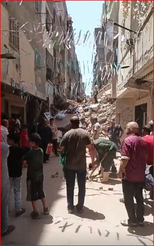 انهيار عقارين بحدائق القبة