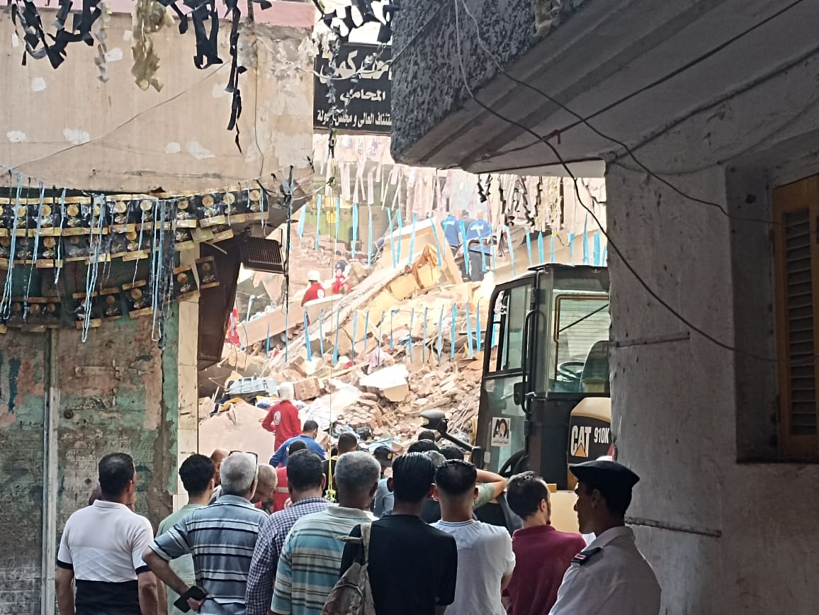 جثتين و9 مصابين.. آخر التطورات في انهيار عقارات حدائق القبة 