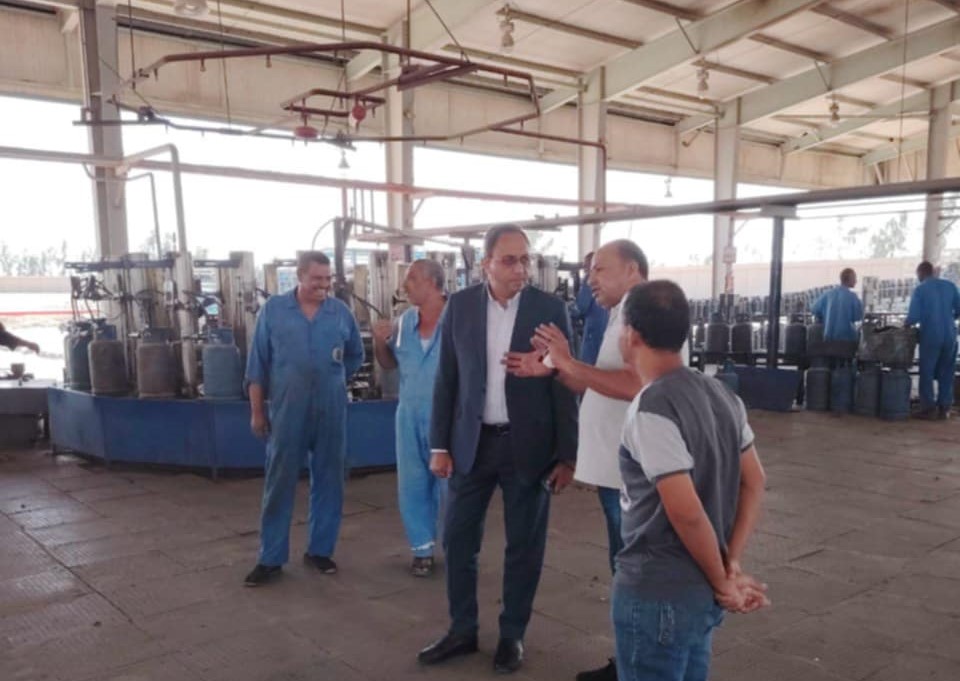 زيارة المحافظ