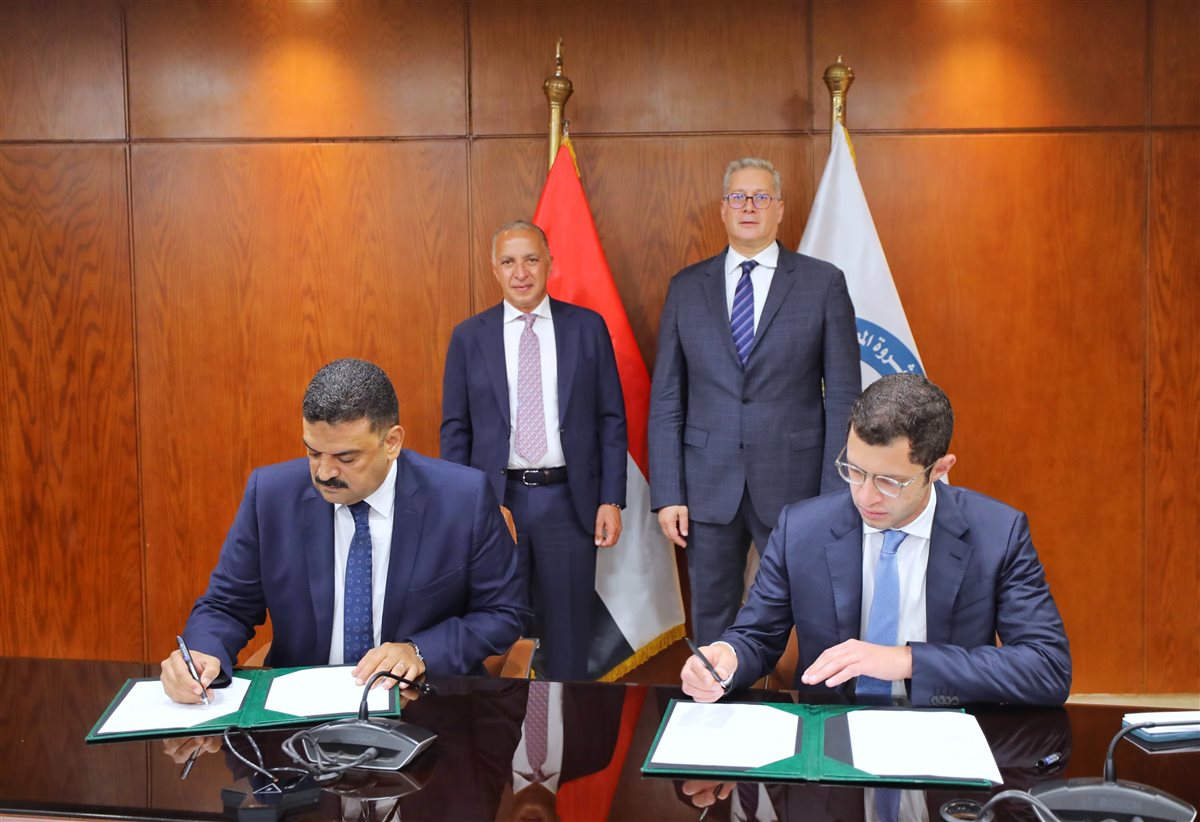 جانب من مراسم توقيع مذكرة تفاهم بين الهيئة المصرية العامة للثروة المعدنية وشركة السويدي كاب للاستثمارات