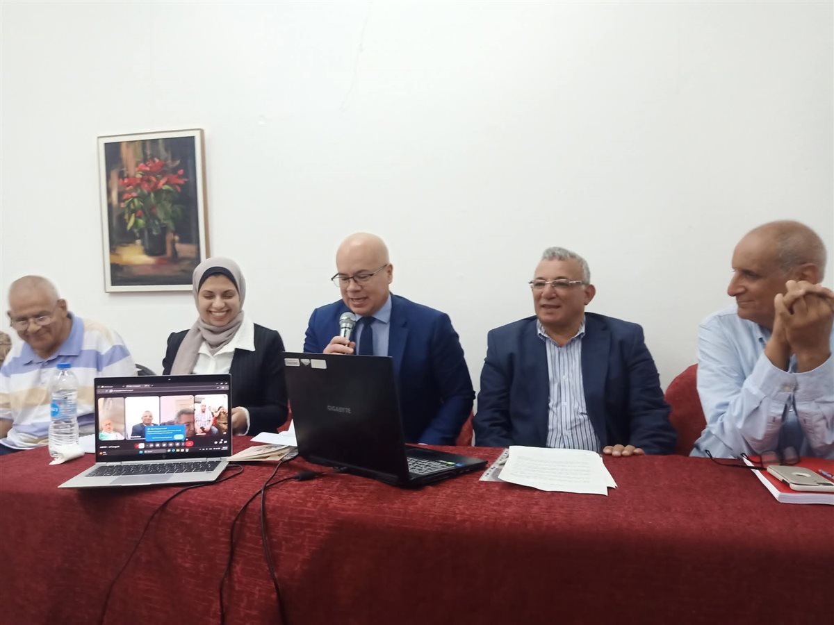 جانب من الندوة