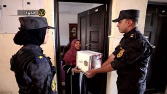 الداخلية تشارك المصريين احتفالاتهم بذكرى ثورة 30 يونيو
