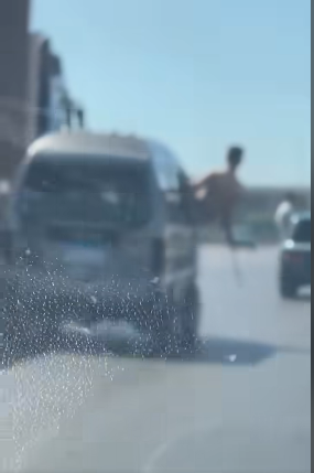 بالفيديو.. استعراض البلطجة في عز النهار على طريق الإسكندرية الصحراوي 