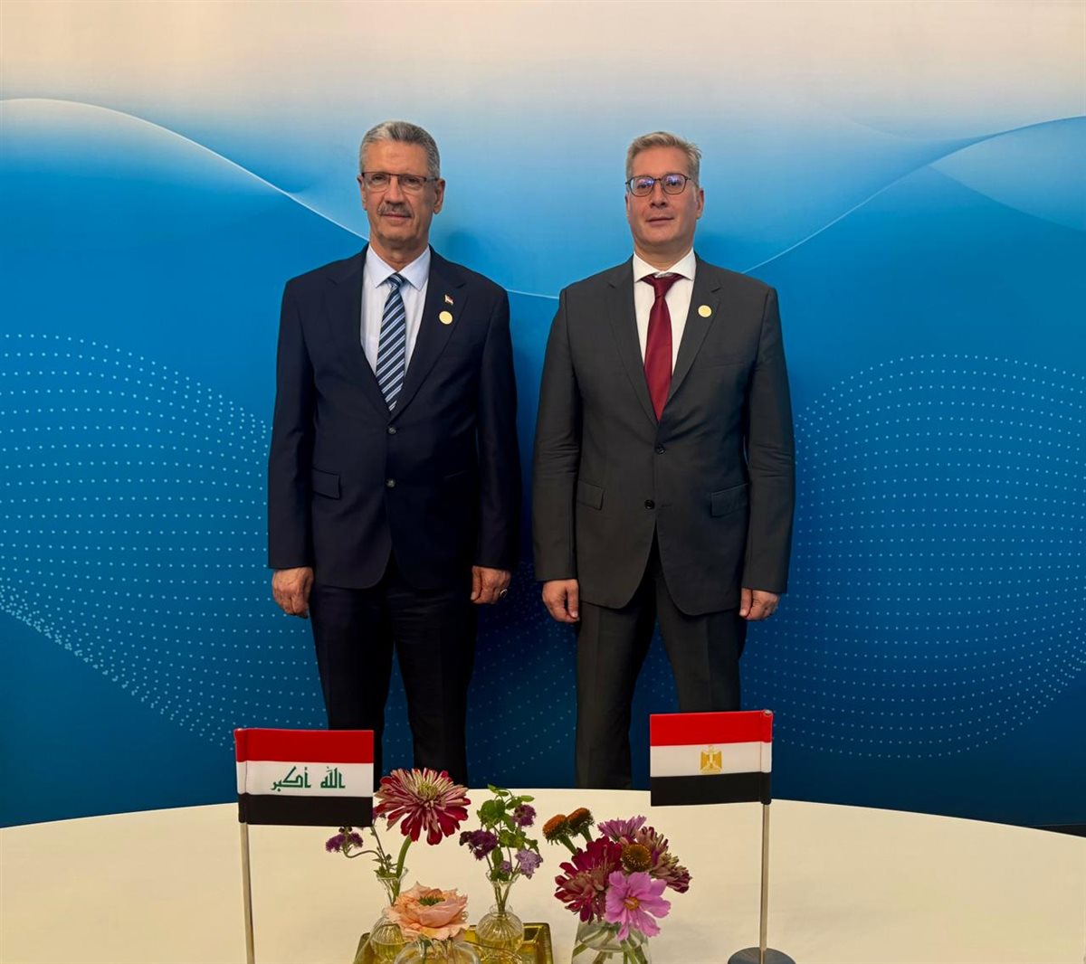 جانب من لقاء وزير البترول والثروة المعدنية ووزير النفط العراقي والوفد المرافق له لبحث سبل التعاون بين البلدين