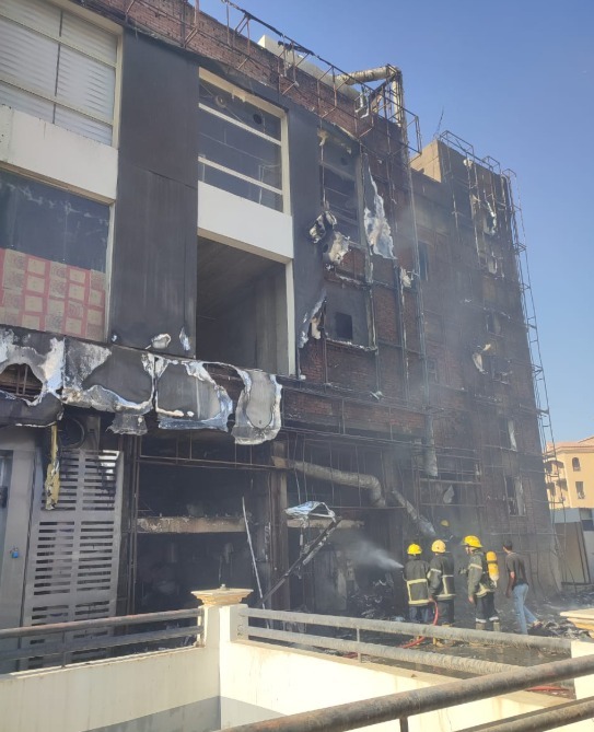 كواليس اشتعال نيران حريق دبى مول بالشيخ زايد