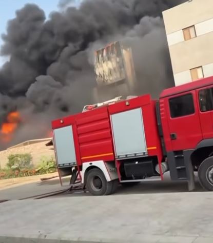 صور جديدة من حريق مصنع منظفات بدر