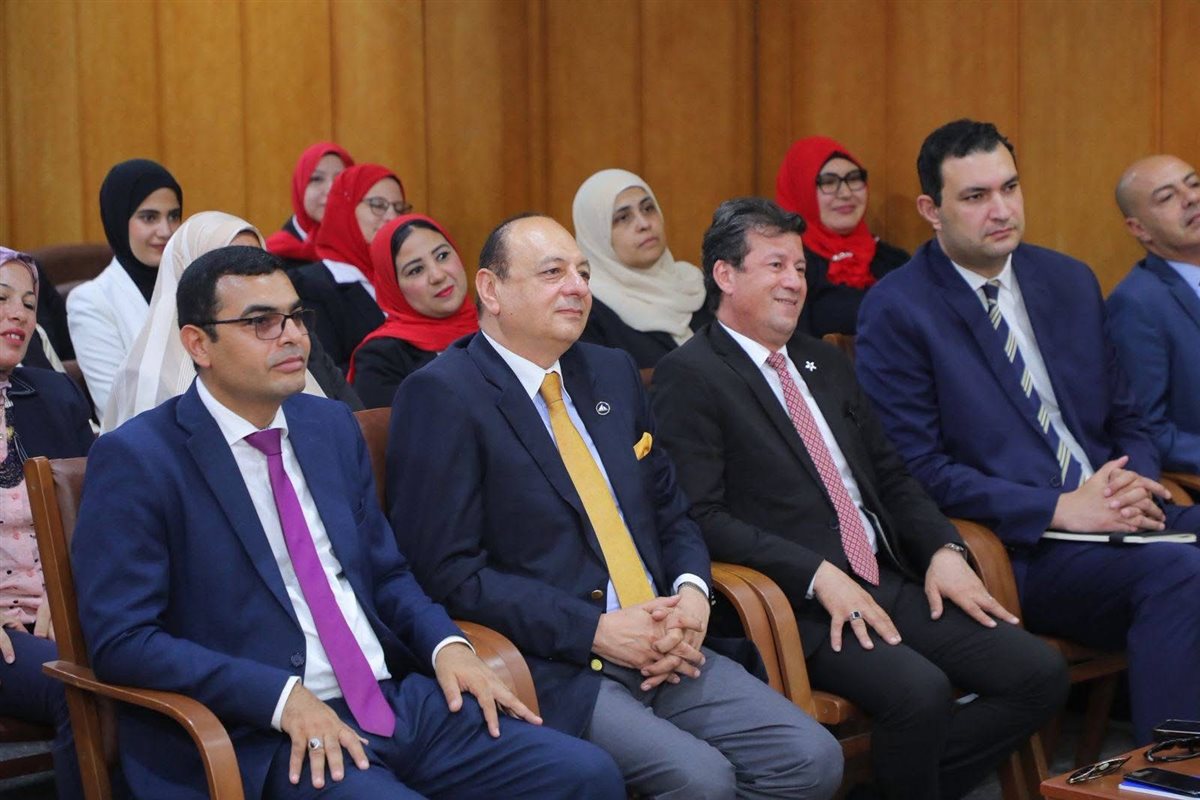 C6D1393D-A5BB-436C-950C-DC00DAED22AE