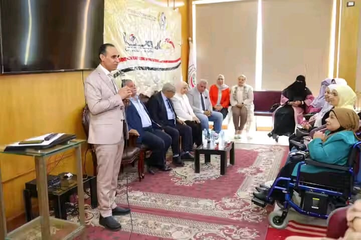 جانب من الندوة