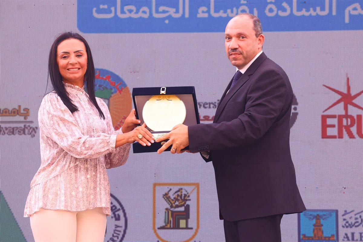تكريم جامعة قنا 