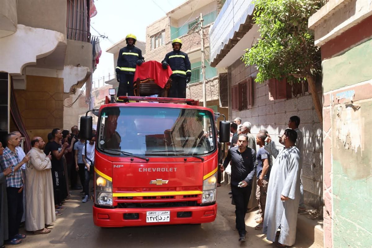 جنازة عسكرية مهيبة الرائد أحمد حافظ 
