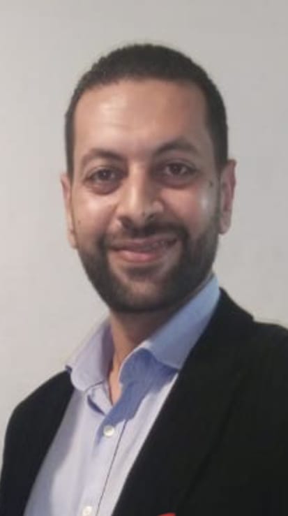 مصطفى عادل