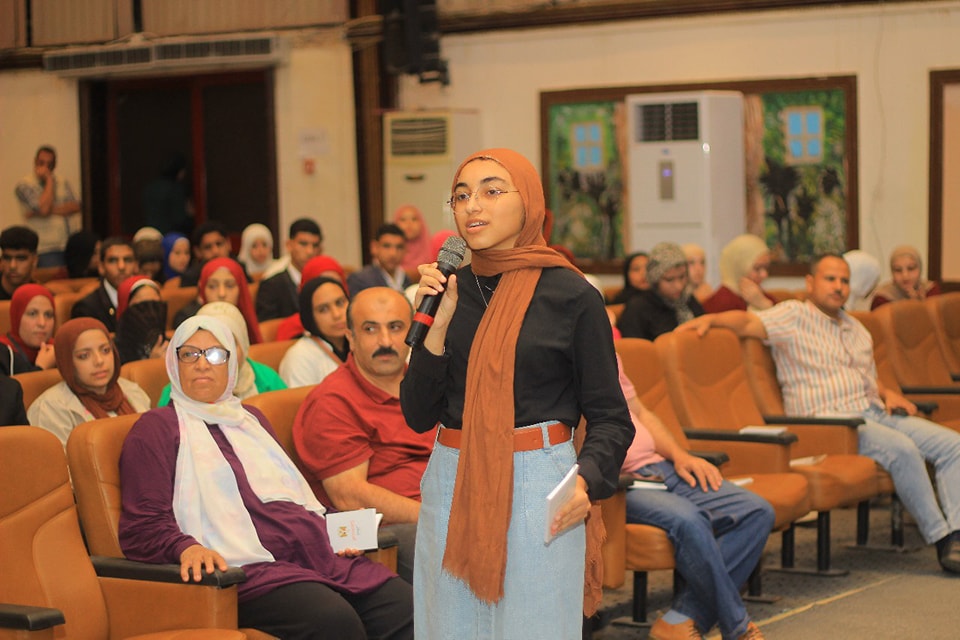 C1B4AC33-2303-4246-B3FC-579BDE27C139