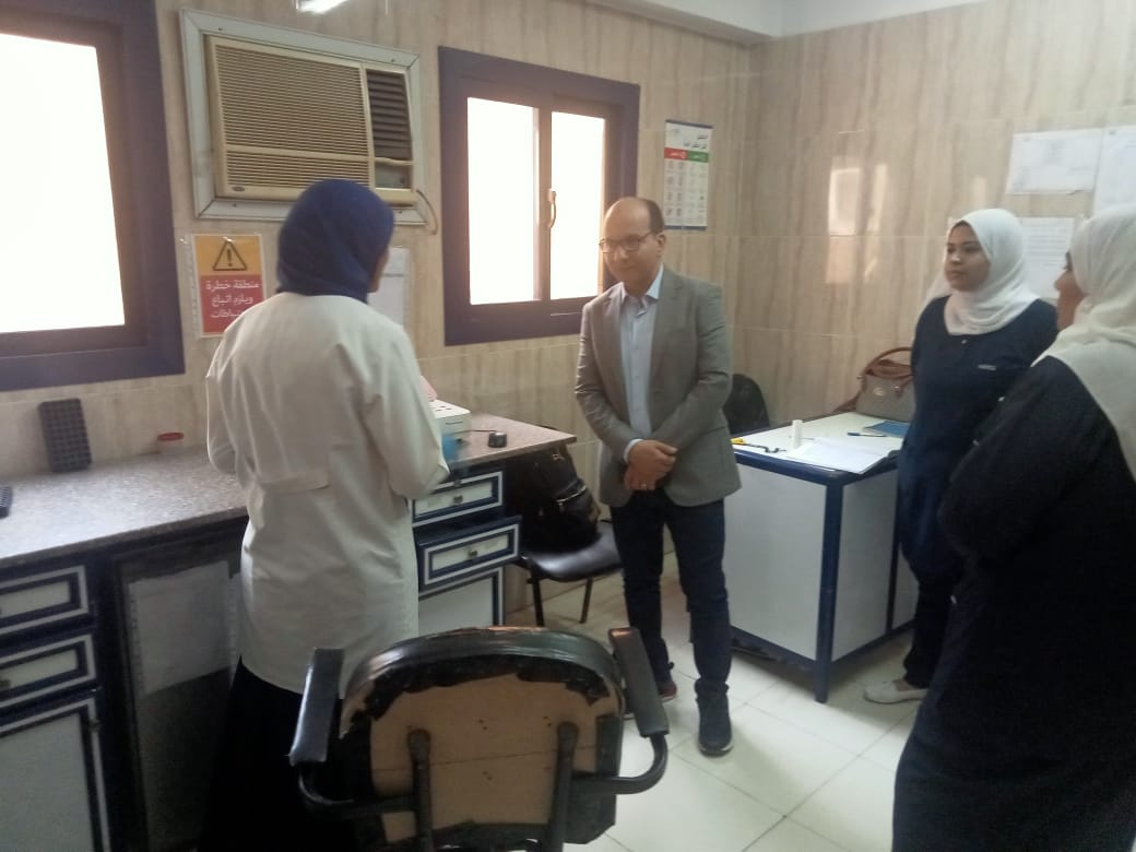 وكيل وزارة الصحة في متابعة ميدانية للمستشفى