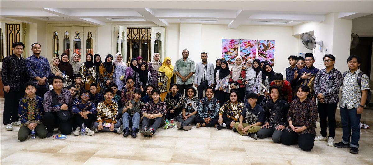 تدريب الوافدين على المقامات الصوتية بمركز التطوير بالأزهر الشريف