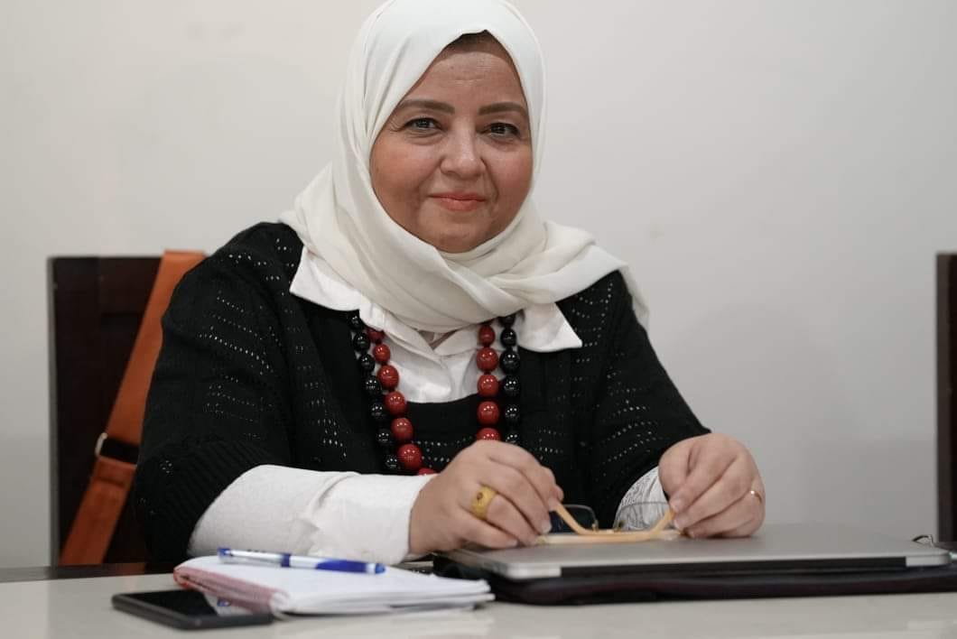 الدكتورة دينا هويدى