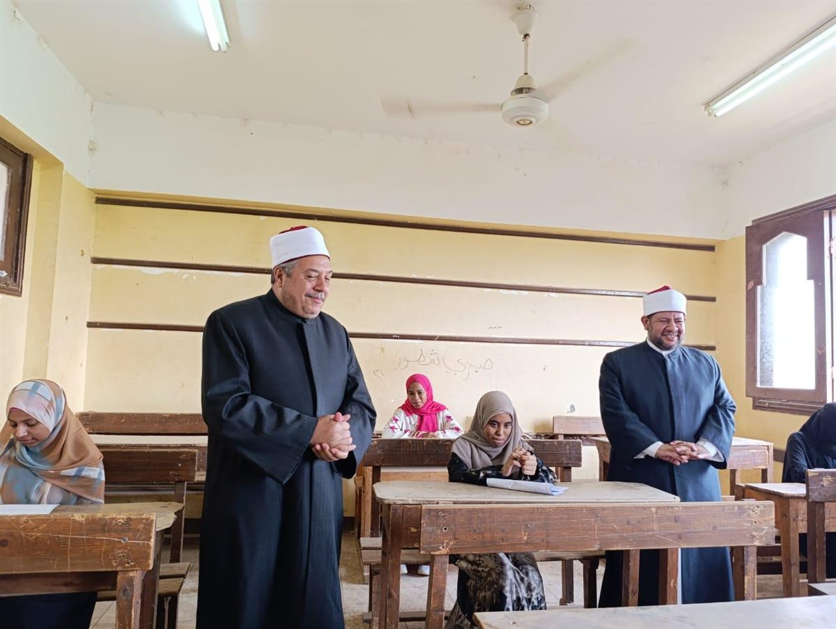 قيادات الأزهر يتابعون سير امتحانات الثانوية الأزهرية بالدور الثاني على مستوى الجمهورية