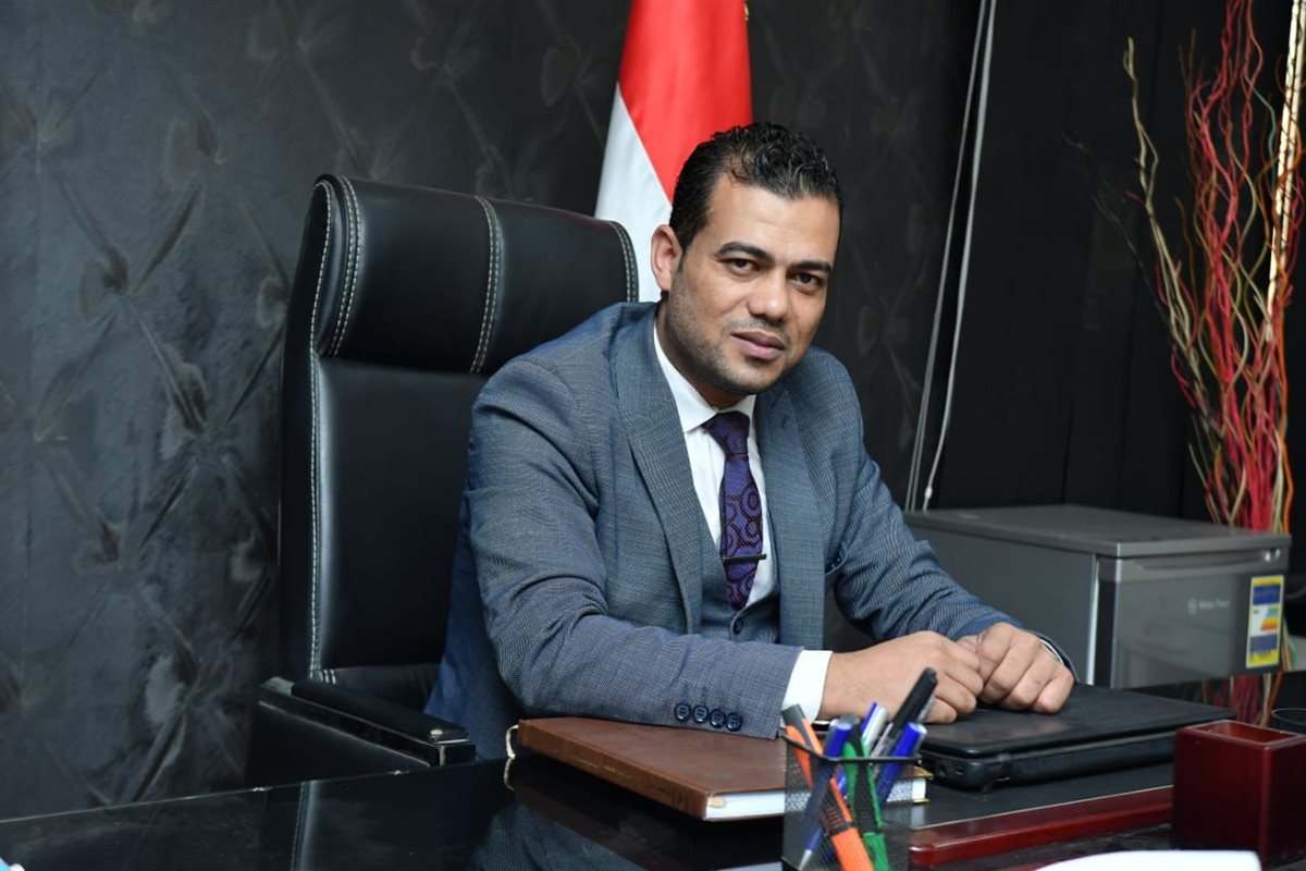 الدكتور أحمد حمد المحامي