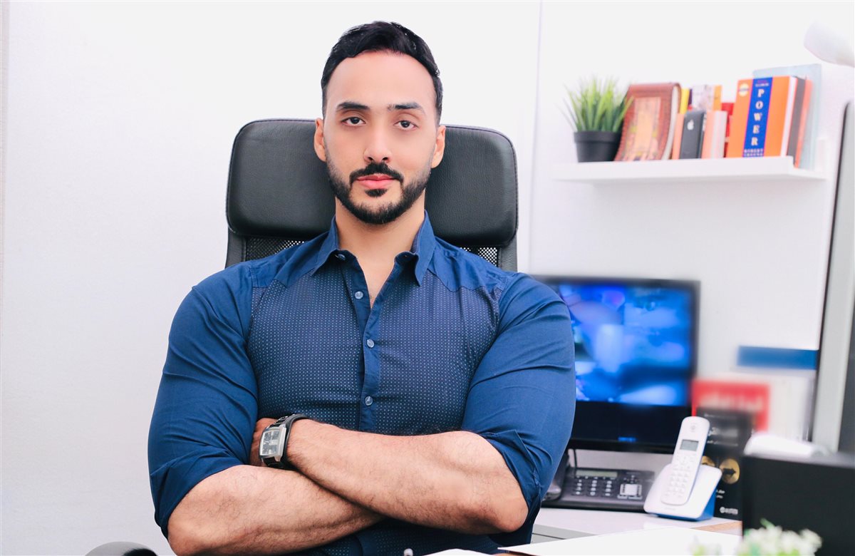 الدكتور معتز القيعي