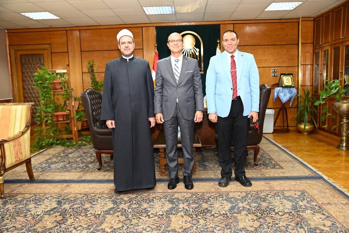 البحوث الإسلامية يناقش مع جامعة أسيوط آليَّات التعاون المشترك في المجالات الدعويَّة والفِكريَّة
