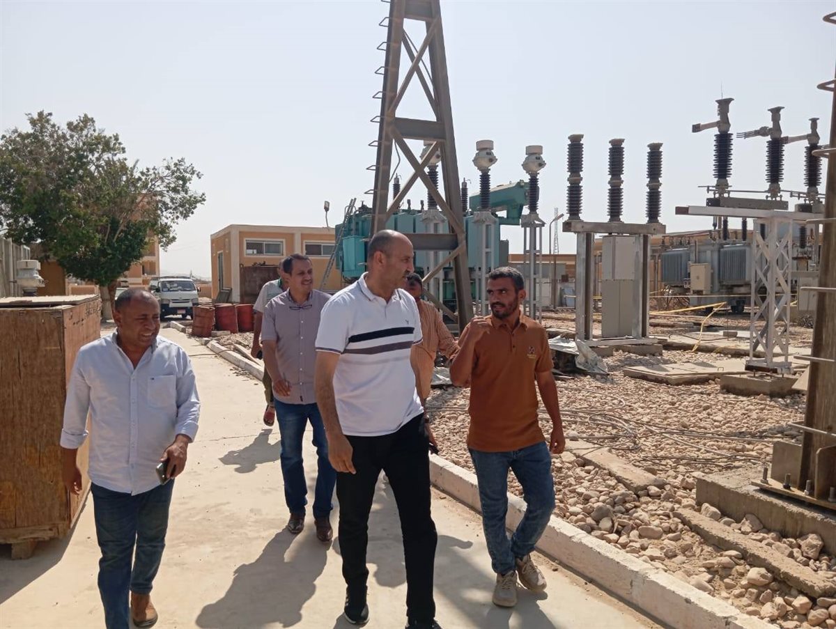 السكرتير العام فى احدي الجولات