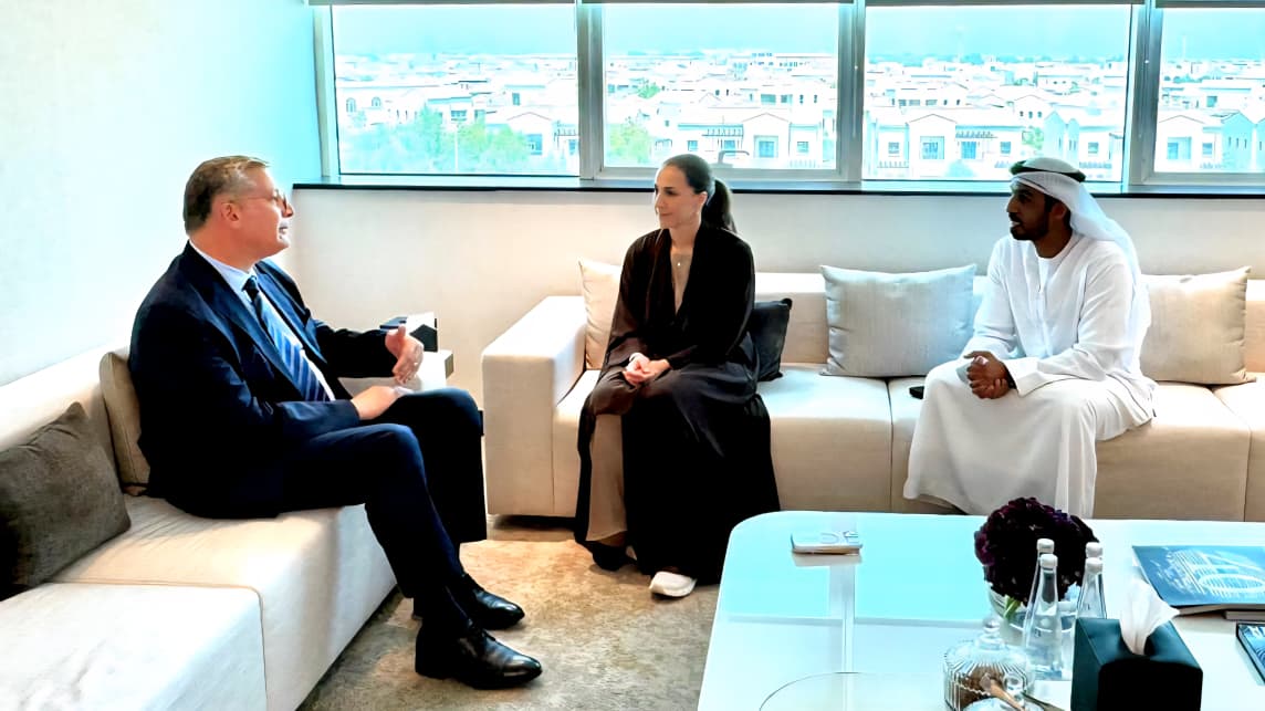 جانب من توقيع مذكرتي تفاهم بين قطاع البترول والثروة المعدنية المصري وشركة الموارد العالمية القابضة IRH الإماراتية في مجالي التعدين والتمويل