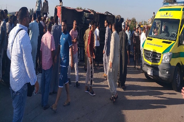 حادث انقلاب أتوبيس بطريق الحسينية في الشرقية