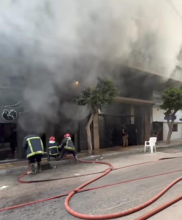 حريق معرض للدراجات النارية بالإسكندرية 
