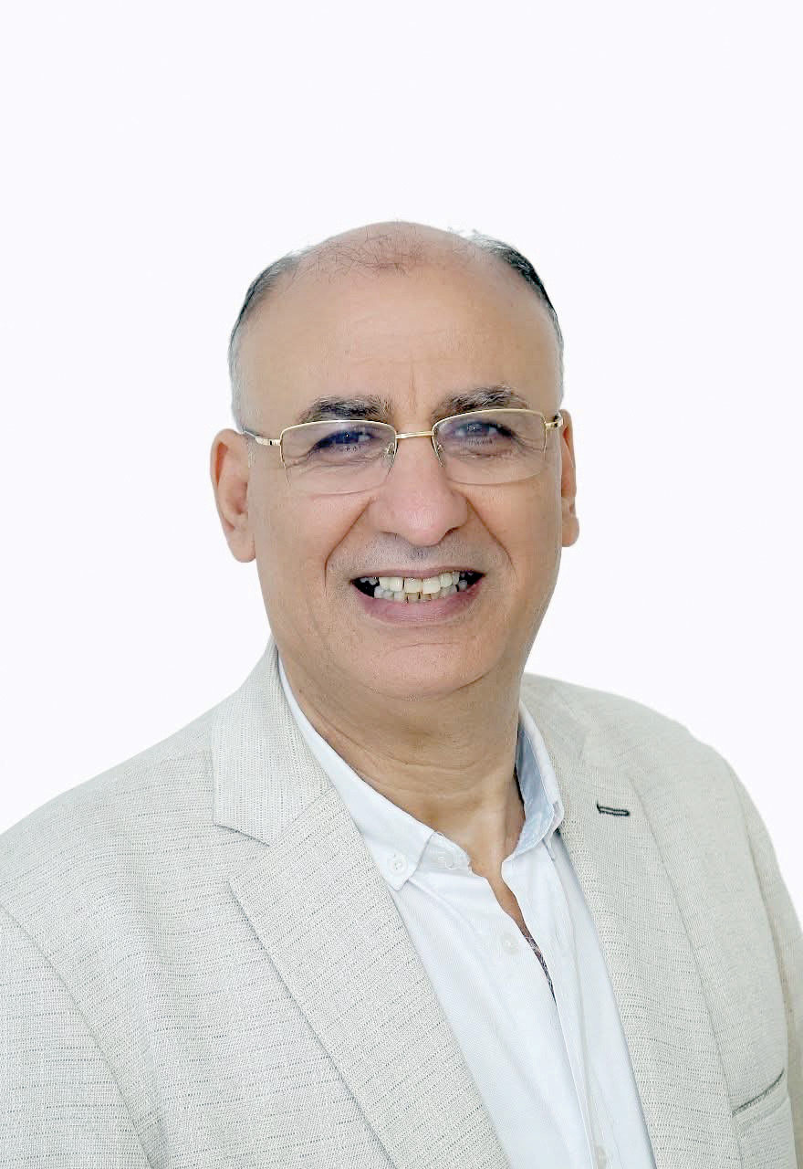 الشاعر والإعلامى السيد حسن نائب رئيس النقابة العامة لاتحاد كتاب مصر