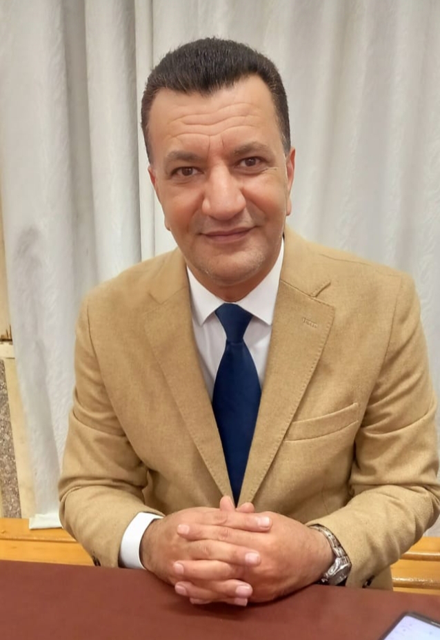 الدكتور محمد فؤاد علوان المنسق الأكاديمي لبرامج الساعات المعتمدة بكلية التجارة