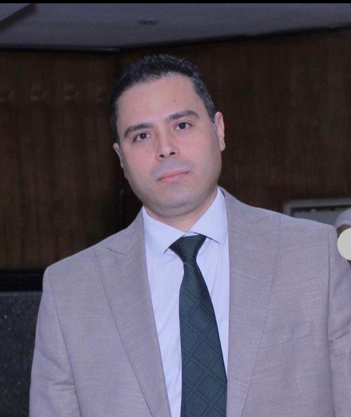 الدكتور أسامة العراقي وكيل كلية التجارة لشؤون التعليم والطلاب