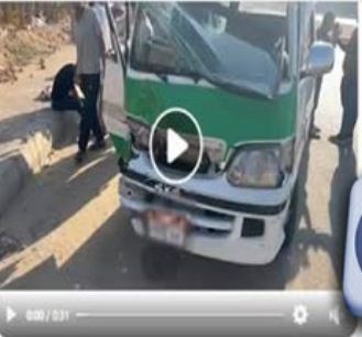 سائق ميكروباص يصدم سيارة ملاكي ويتصبب في إصابتها صاحبتها والركاب 
