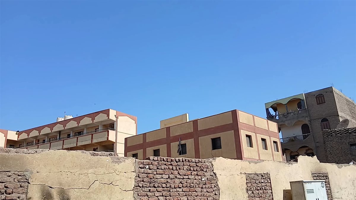 سور المبنى الحالى 