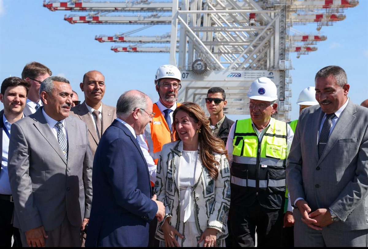 56eff4df-3932-4831-8eda-28581f03d2ef